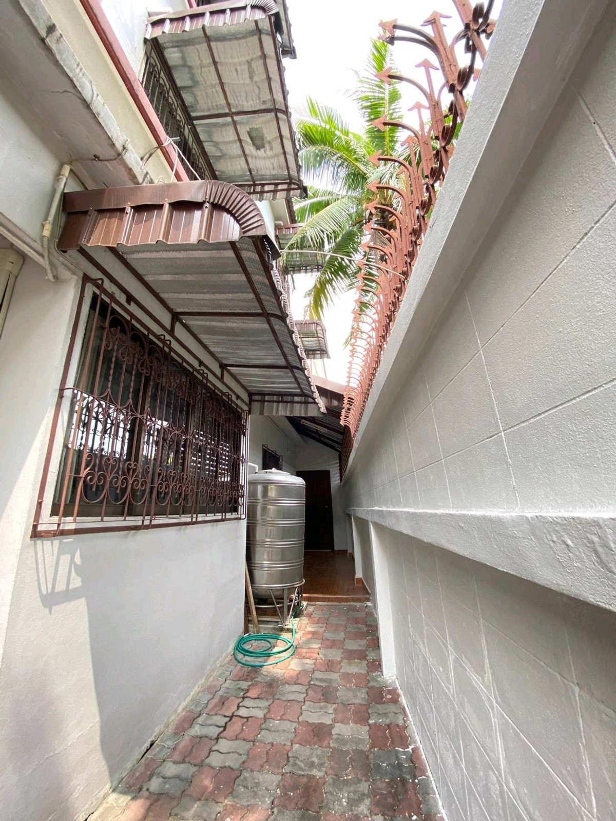 ให้เช่าทาวน์โฮมอ่อนนุช อุดมสุข : บ้านใก้เช่า 28,000 เดือน 4 นอน 3 น้ำ จอดรถ 2 คัน ครัว ห่องเก็บของ สุขุมวิท 77 ทำเลดี 