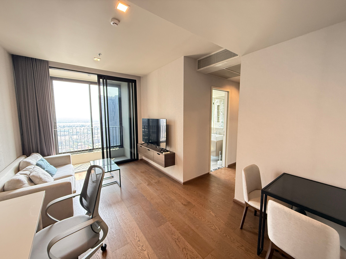 ขายคอนโดสุขุมวิท อโศก ทองหล่อ : ขาย(โควต้าต่างชาติ)  1 ห้องนอนใหญ่ พร้อมอ่างอาบน้ำ วิวสวย แม่น้ำ ชั้นสูง  Sell  1 bed with bathtub high florr (Foreigner quota) 