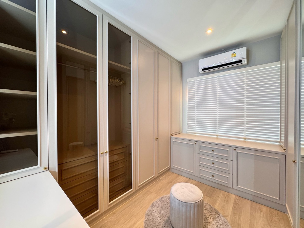 ให้เช่าทาวน์โฮมบางนา แบริ่ง ลาซาล : 💥ForRent💥3Bed • Indy Bangna-Ramkhamhang2 🏡 Near Mega Bangna‼️  Beautifully decorated 🌟 Ready to move in ‼️ Fully Furnished ✨