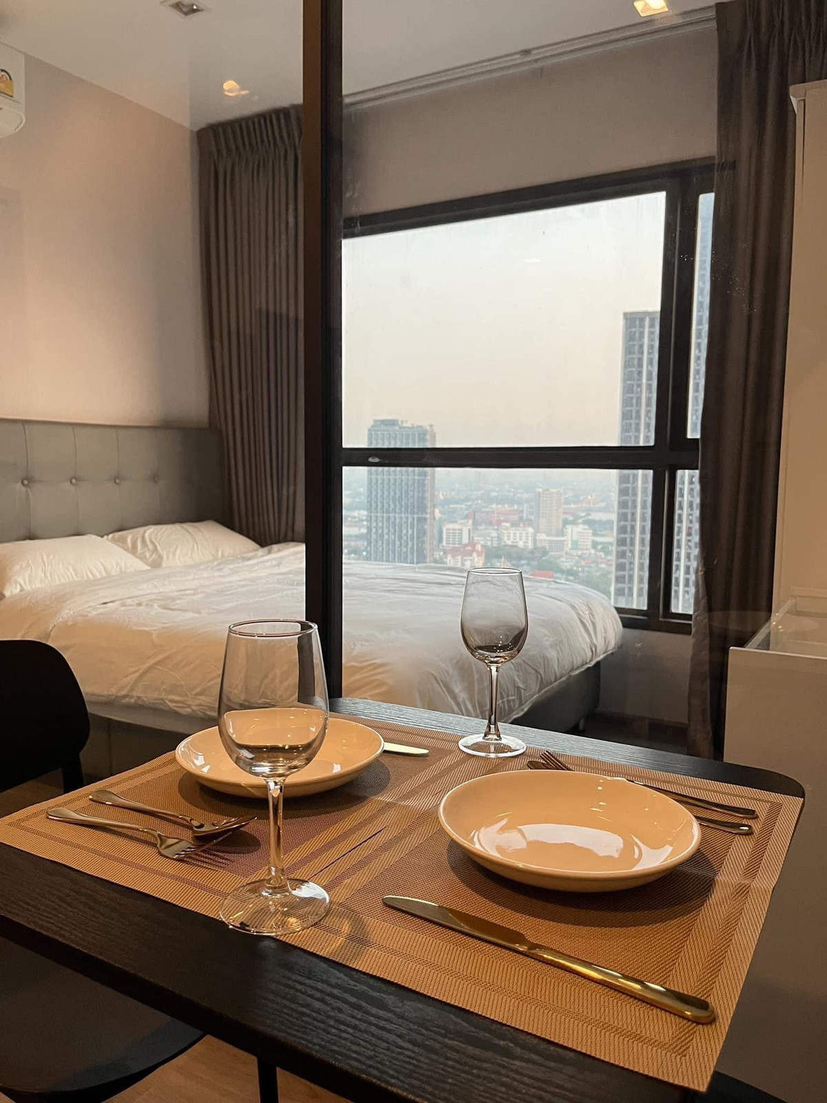 For RentCondoRattanathibet, Sanambinna : Condo for rent, The Politan Aqua, along the Chao Phraya River.
