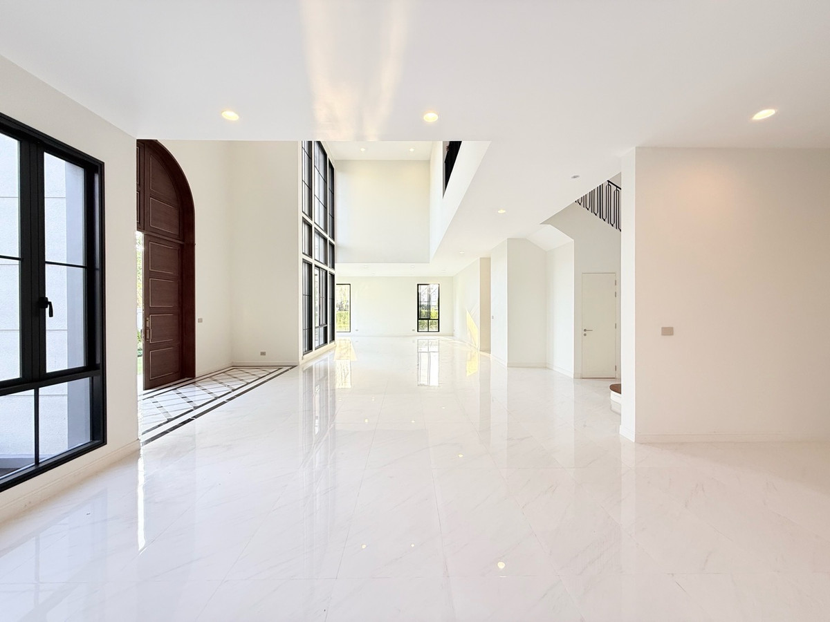 For SaleHouseKasetsart, Ratchayothin : The most beautiful corner plot NARASIRI PHAHOL-WATCHARAPOL Narasiri Phahon-Watcharapol | ready to transfer, negotiable