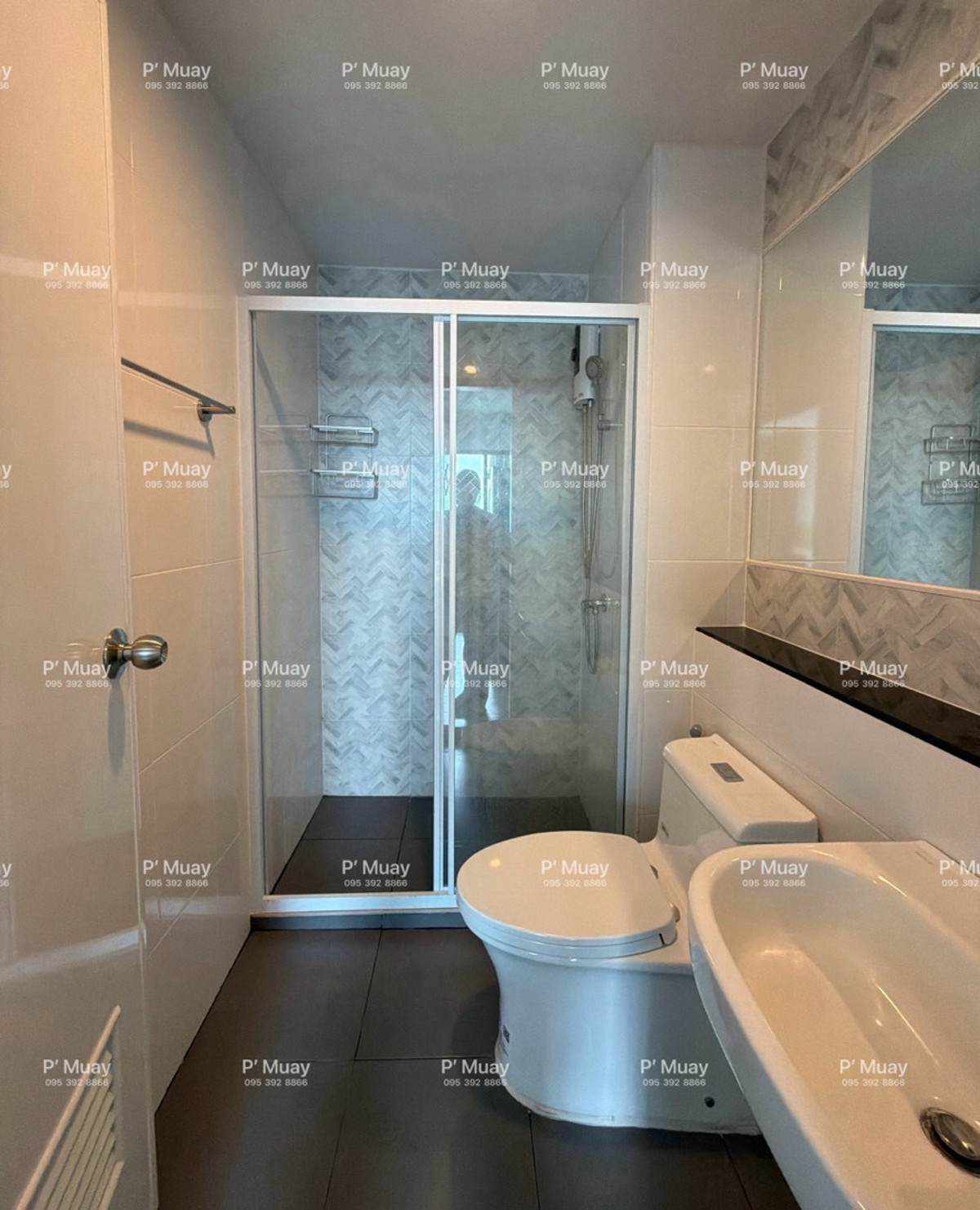 For RentCondoThaphra, Talat Phlu, Wutthakat : For rent, beautiful modern built-in room 🌈 beautiful open view 📍washing machine, front load 8.5 kg ❤️rental price 12,000 baht #Regent Home Wutthakat