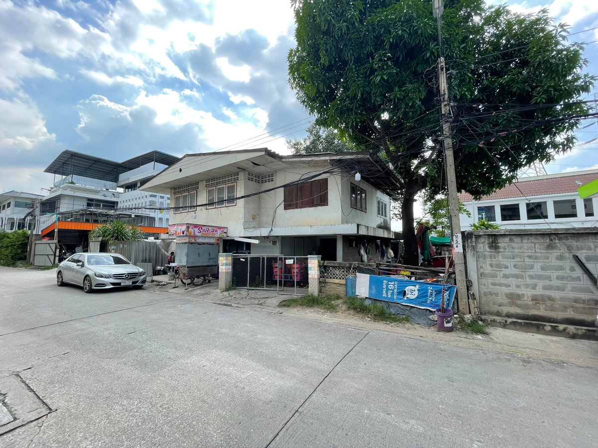 ขายที่ดินบางแค เพชรเกษม : ขาย ที่ดินเปล่า  ซอยแย้มแฉ่ง หลังปั๊มน้ำมันบางจาก