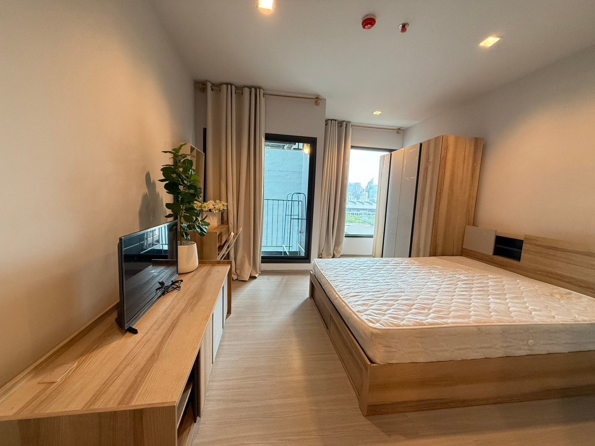 ให้เช่าคอนโดพระราม 9 เพชรบุรีตัดใหม่ RCA : 🏙 Life Asoke – Rama 9 ✨ ห้องว่างให้เช่า พร้อมเข้าอยู่ | ใกล้ MRT Rama 9 