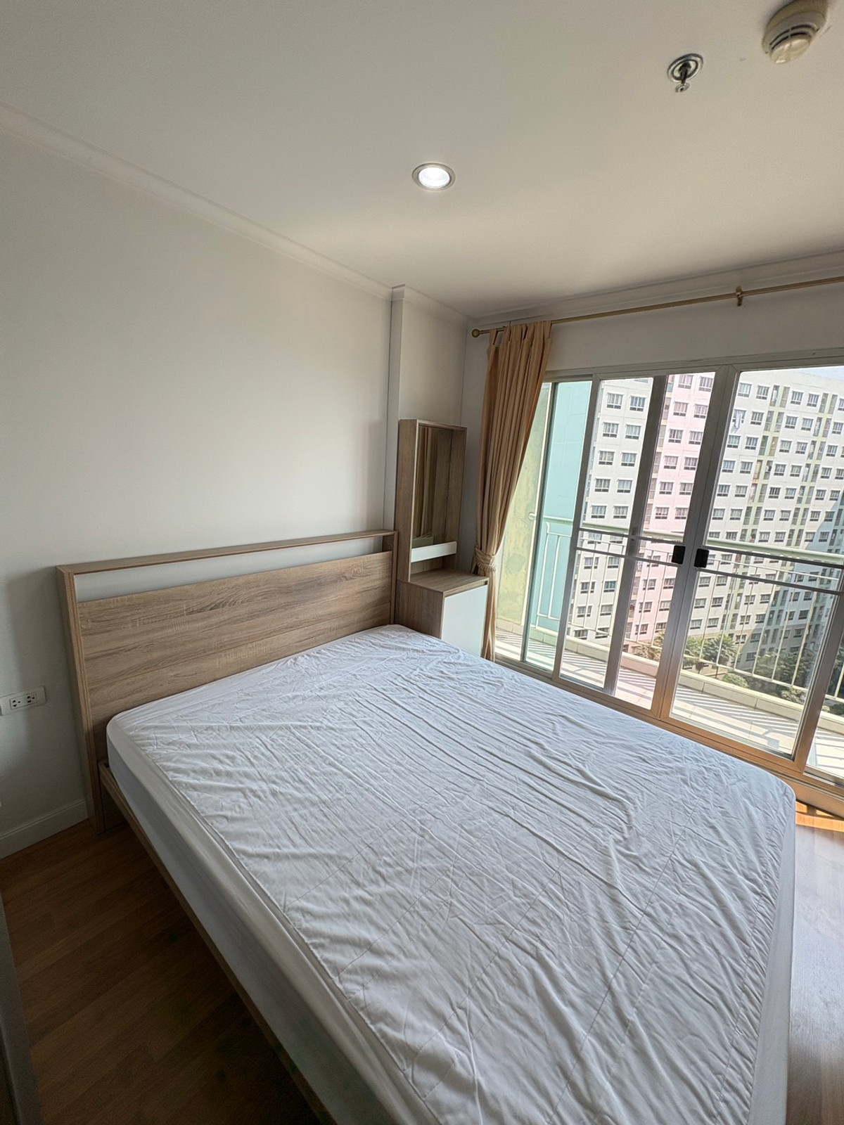 ขายคอนโดนวมินทร์ รามอินทรา : 17K090169 - ขาย ลุมพินี เพลส รามอินทรา-หลักสี่ ขนาด 35 ตร.ม. ชั้น 10 (Sell LUMPINI PLACE RAMINDRA – LAKSI)