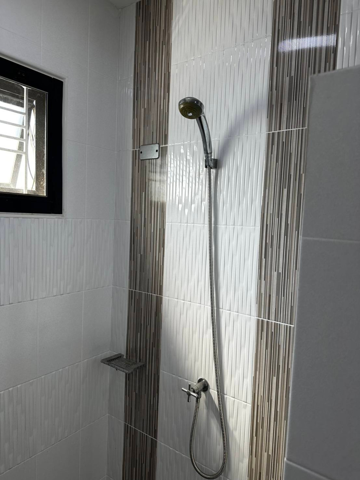 ขายบ้านพัทยา บางแสน ชลบุรี สัตหีบ : สงบแต่ไม่ไกลเมือง! ใกล้ถนนใหญ่ เดินทางไว 🌿 อนัญญา พรีเมี่ยม พลัส / 3 ห้องนอน (ขาย), Ananya Premium Plus / 3 Bedrooms (FOR SALE) BEWN062