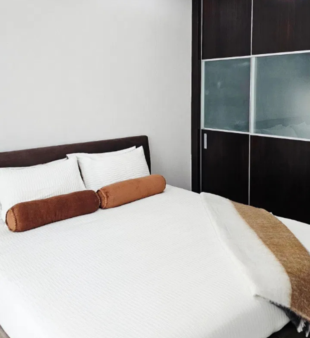 ขายคอนโดราชเทวี พญาไท : The Complete Ratchaprarob 35 sq.m. please add Line ID @806qphgn O8415O5483