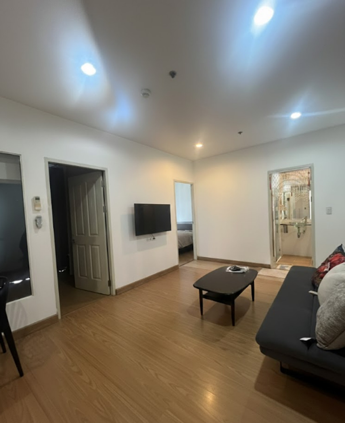 For SaleCondoRatchathewi,Phayathai : Complete Ratchaprarob 55 sq.m. Please add LINE ID @806qphgn o8415o5483