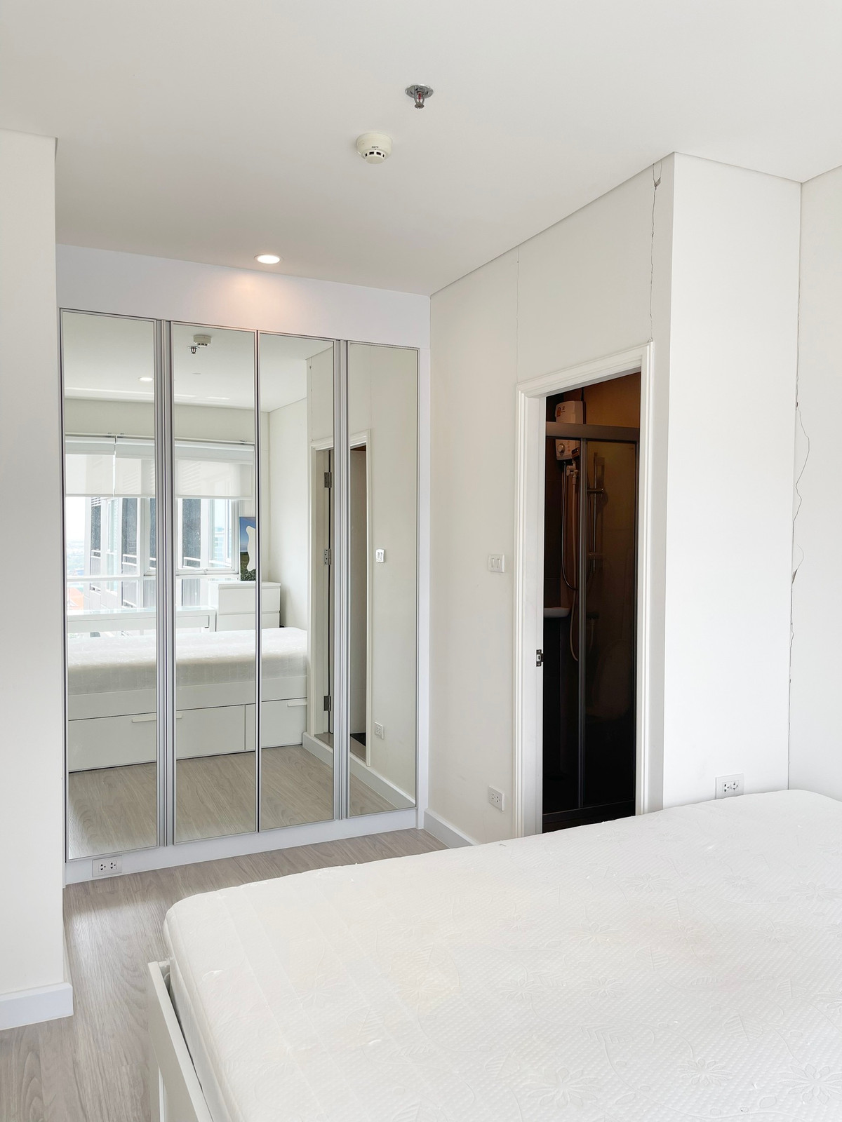 For SaleCondoRama3 (Riverside),Satupadit : Lumpini Place Rama 3 - Riverine / 1 Bedroom (SALE WITH TENENT), Lumpini Place Rama 3 - Riverine / 1 Bedroom (Sale with Tenant) LD034