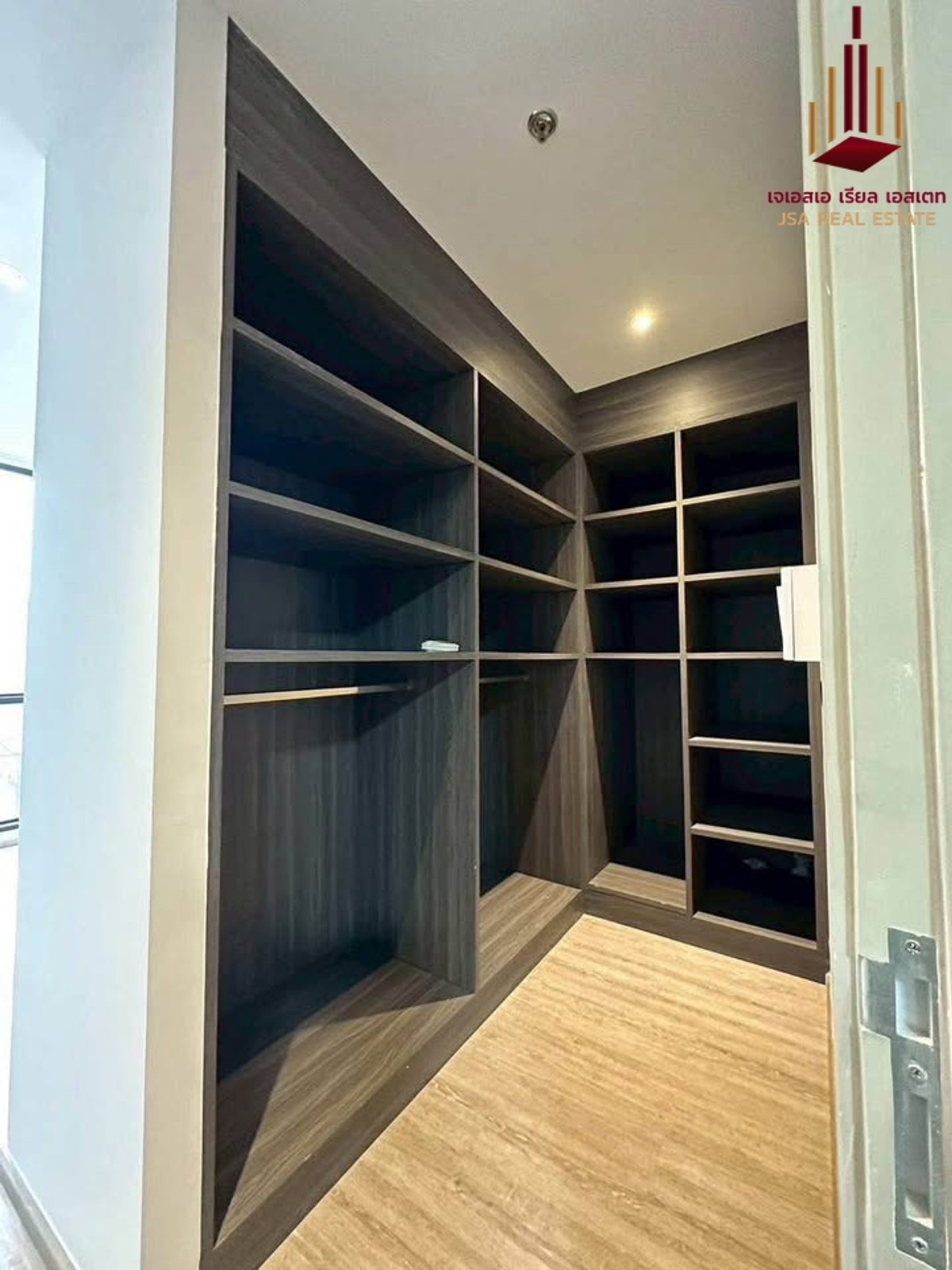 For SaleCondoSukhumvit, Asoke, Thonglor : ✨ For Sale: RHYTHM Ekkamai Condo ✨ 💰 Only 12,500,000 THB