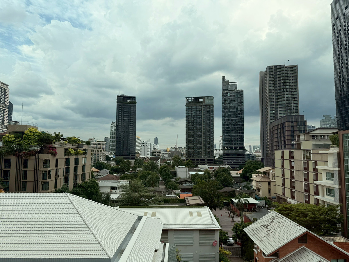 ขายคอนโดสุขุมวิท อโศก ทองหล่อ : คอนโดหรูห้องใหญ่ 2 ห้องนอน ที่ La Vie En Rose Sukhumvit 36, Contact 062-496-6454