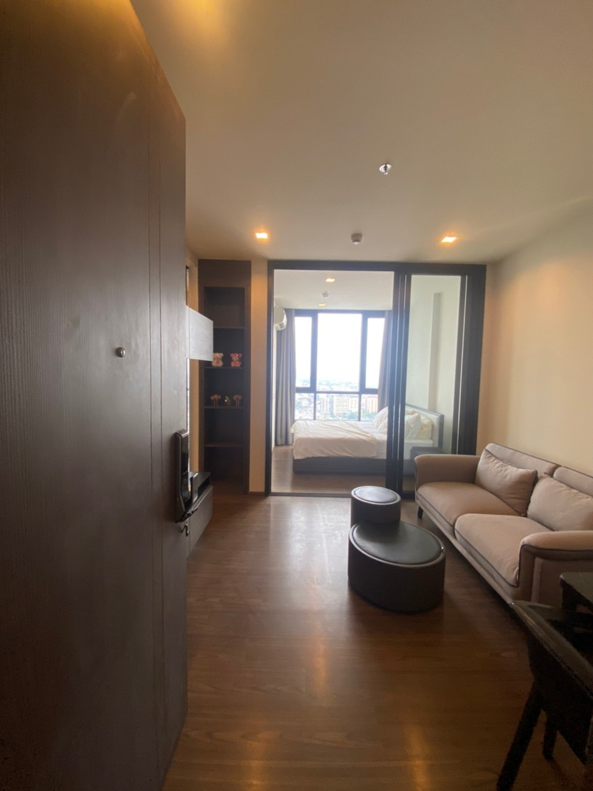 ให้เช่าคอนโดอ่อนนุช อุดมสุข : The Line Sukhumvit 71 Condo for Rent – 1 Bedroom 31 ตร.ม. ชั้นสูง ใกล้ BTS พระโขนง เฟอร์ครบ พร้อมอยู่ 20,000/เดือน