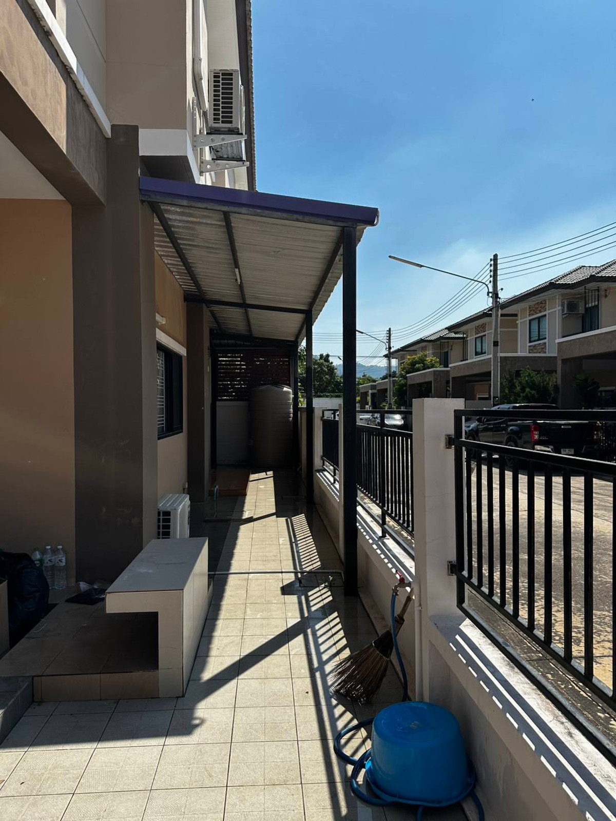 ขายบ้านพัทยา บางแสน ชลบุรี สัตหีบ : สงบแต่ไม่ไกลเมือง! ใกล้ถนนใหญ่ เดินทางไว 🌿 อนัญญา พรีเมี่ยม พลัส / 3 ห้องนอน (ขาย), Ananya Premium Plus / 3 Bedrooms (FOR SALE) BEWN062