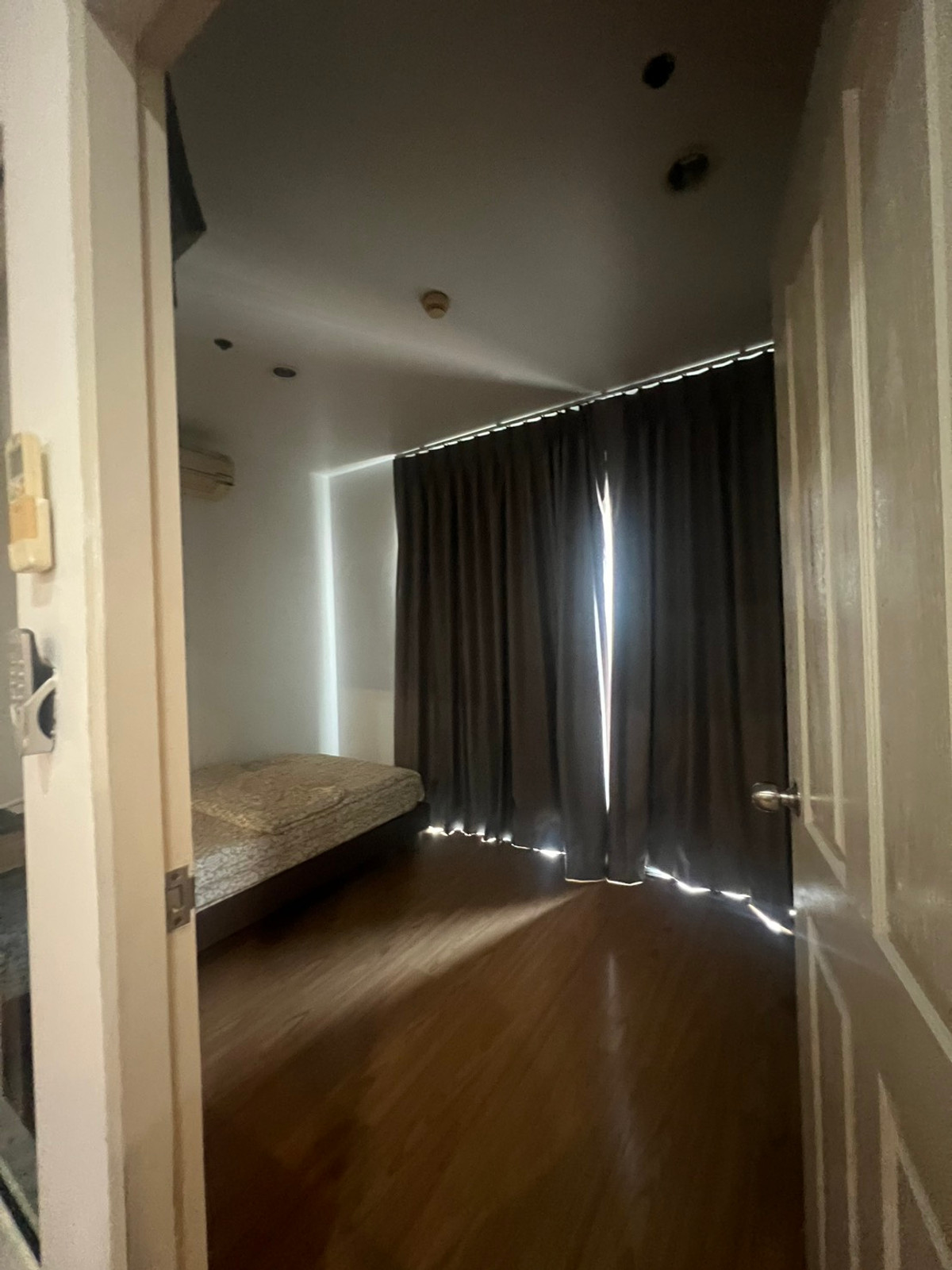 For SaleCondoRatchathewi,Phayathai : Complete Ratchaprarob 55 sq.m. Please add LINE ID @806qphgn o8415o5483