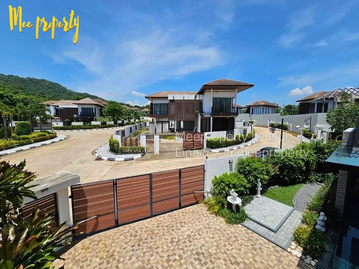 ให้เช่าบ้านพัทยา บางแสน ชลบุรี สัตหีบ : #ให้เช่า  บ้านเดี่ยวสไตล์โมเดิร์นทรอปิคอล 2 ชั้น วิวเขา ขนาดที่ดิน 115 ตร.ว. พื้นที่ใช้สอย 330 ตร.ม.📍 หมู่บ้านนาคราทรัพย์ (ศรีราชา) ใกล้อ่างเก็บน้ำบางพระ  ME-241