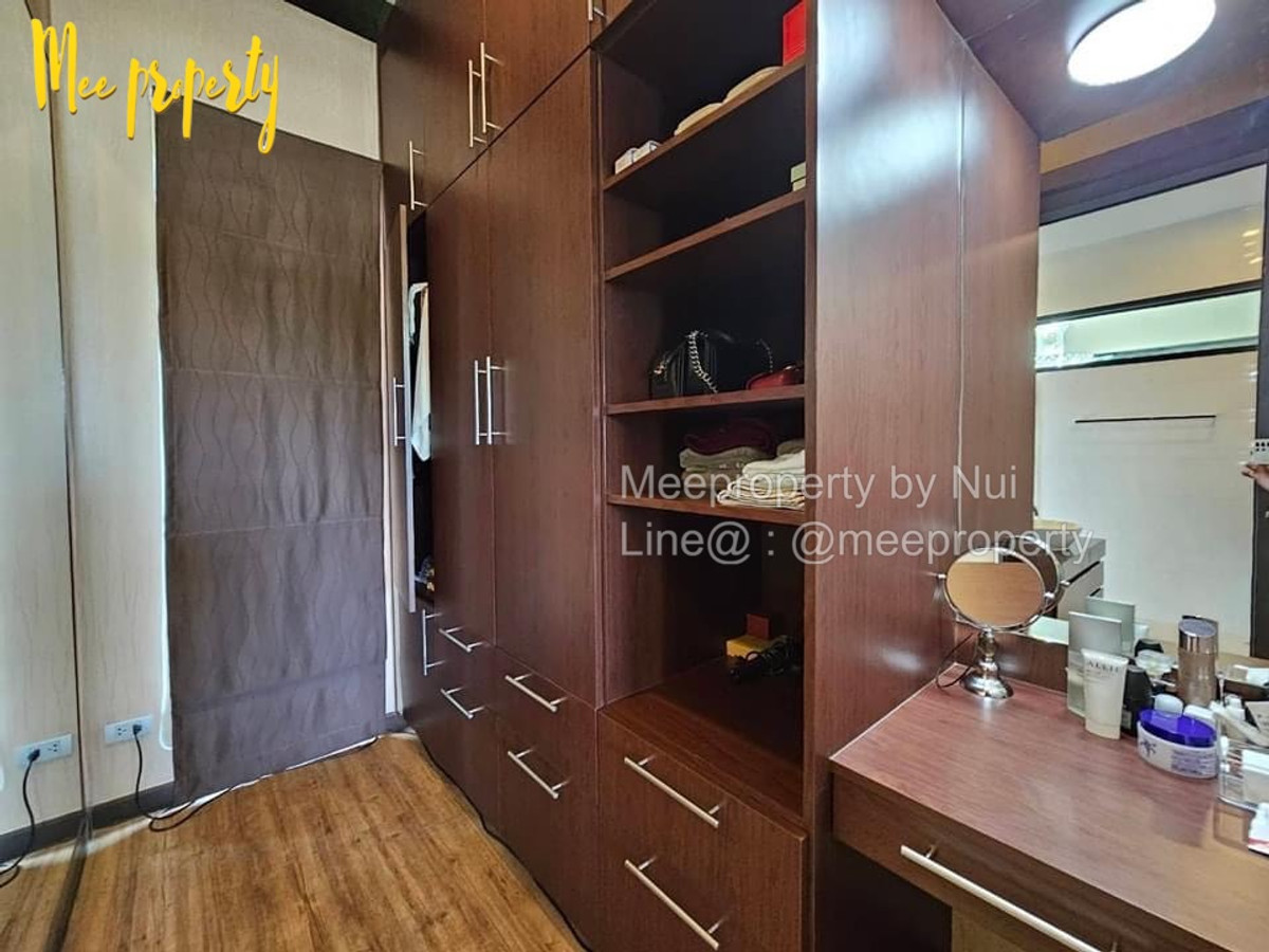 ให้เช่าบ้านพัทยา บางแสน ชลบุรี สัตหีบ : #ให้เช่า  บ้านเดี่ยวสไตล์โมเดิร์นทรอปิคอล 2 ชั้น วิวเขา ขนาดที่ดิน 115 ตร.ว. พื้นที่ใช้สอย 330 ตร.ม.📍 หมู่บ้านนาคราทรัพย์ (ศรีราชา) ใกล้อ่างเก็บน้ำบางพระ  ME-241