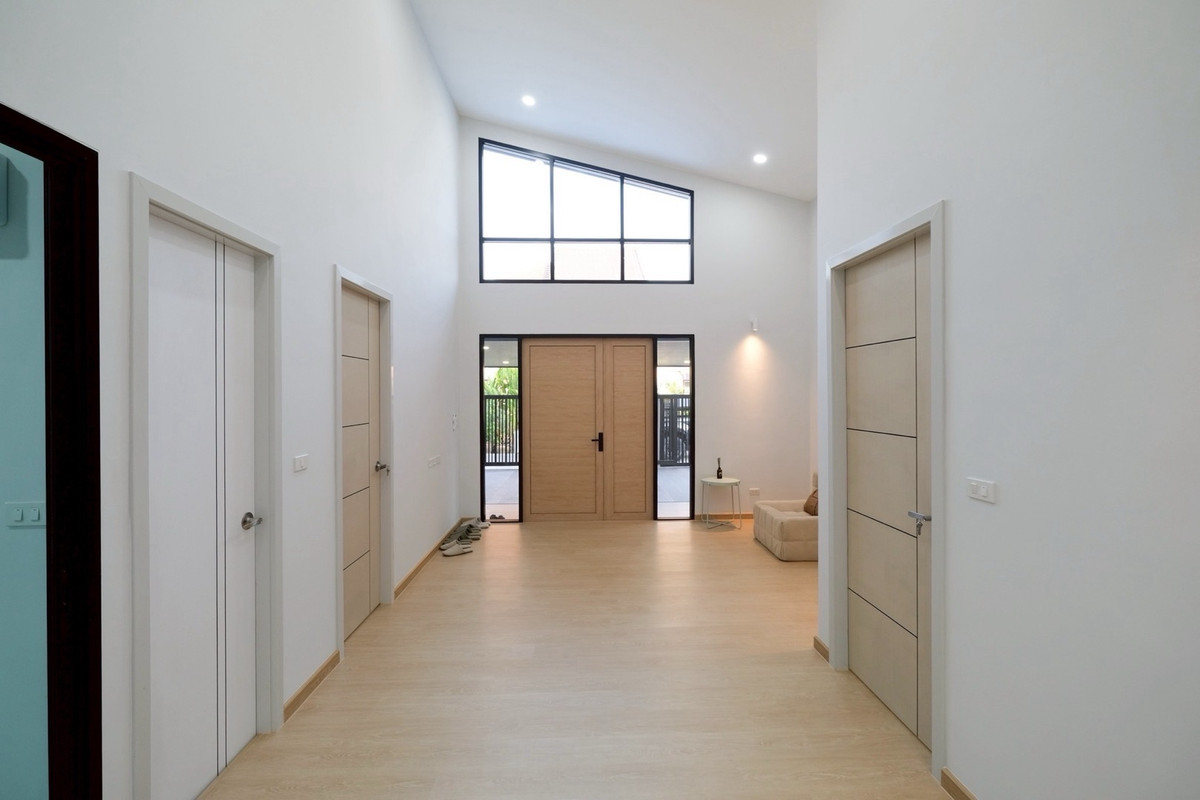 ขายบ้านเกษตร นวมินทร์ ลาดปลาเค้า : ขายบ้านชั้นเดียว รีโนเวทใหม่ทั้งหลัง
หลังมุม สภาพแวดล้อมดี 
นวมินทร์68 แยก6 ขนาด 51.2 ตรว.