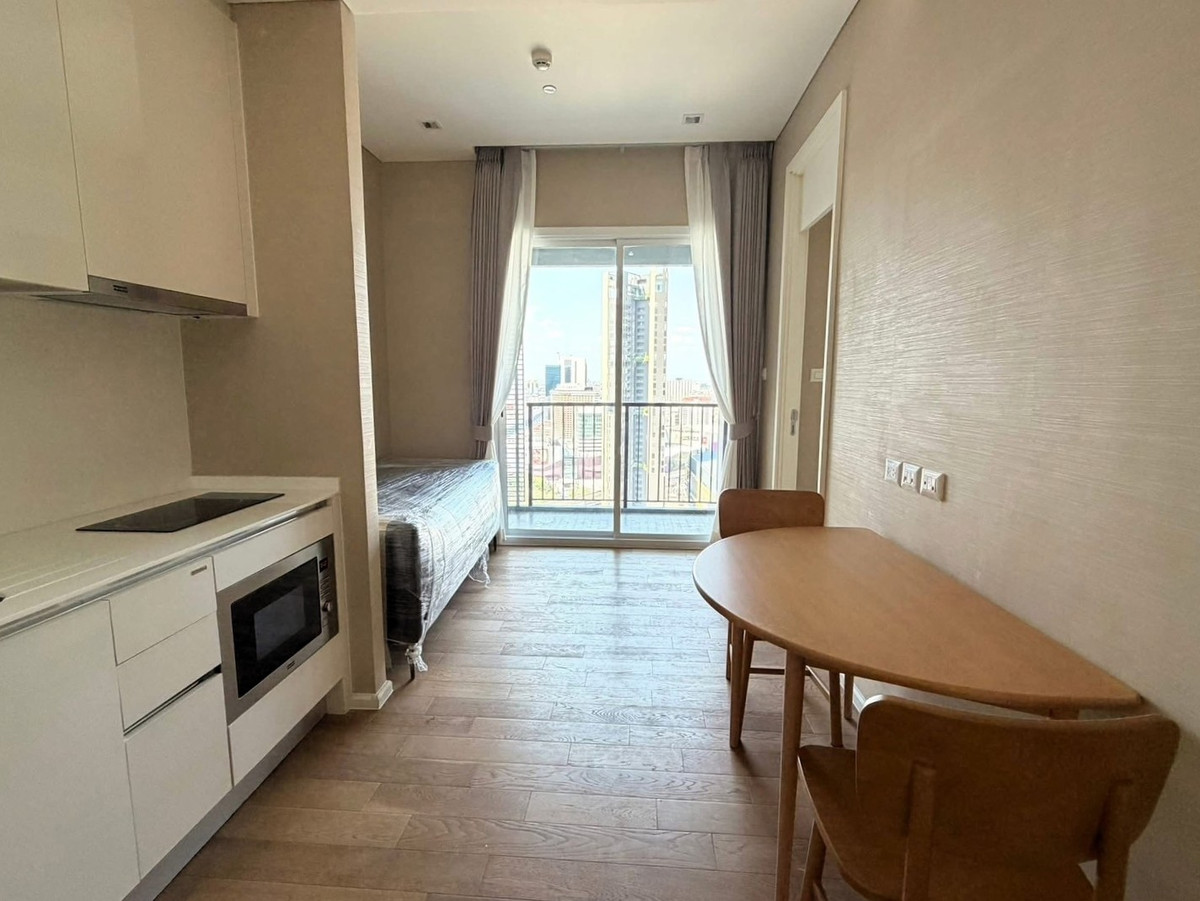 ขายคอนโดลาดพร้าว เซ็นทรัลลาดพร้าว : The Saint Residences / 1 Bedroom (SALE WITH TENANT), เดอะ เซนต์ เรสสิเด้นเซส / 1 ห้องนอน (ขายพร้อมผู้เช่า) PINP215