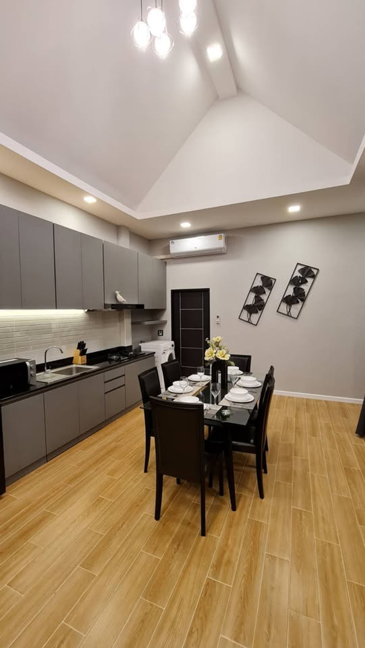 ให้เช่าพัทยา บางแสน ชลบุรี สัตหีบ : พูลวิลล่า พื้นที่ 105 ตร.ว. ซอยวัดญาณ / 3 ห้องนอน (เช่า), Pool villa, area 105 sq wa., Soi Wat Yan / 3 Bedrooms (FOR RENT) BEWN063