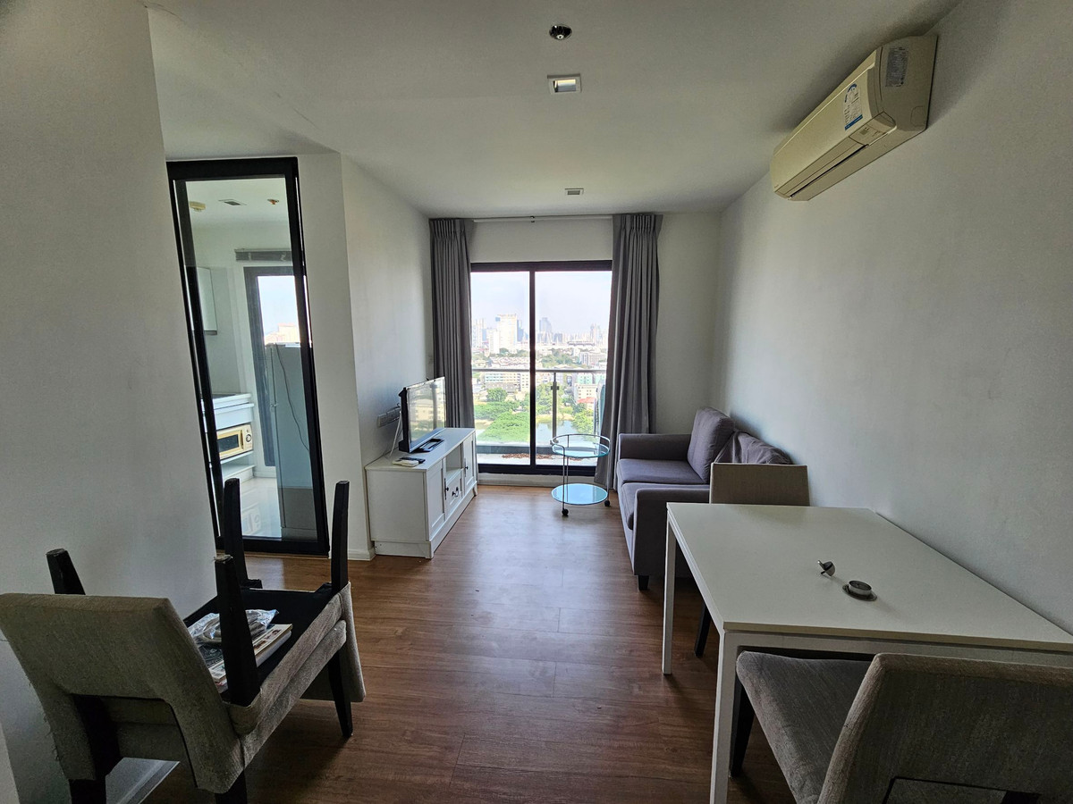 For RentCondoBangna, Bearing, Lasalle : Condo for rent KnightsBridge Bearing 21 floor 44 sq m. 1 Bed 1 bath