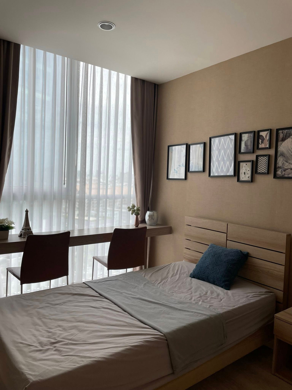 For SaleCondoRatchadapisek, Huaikwang, Suttisan : Noble Revolve Ratchada 2 / 2 Bedrooms (FOR SALE), Noble Revolve Ratchada 2 / 2 Bedrooms (For Sale) TARN243