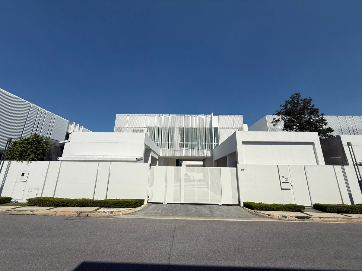 For SaleHouseBangna, Bearing, Lasalle : Luxurious 3 bedroom detached house at VIVE Bangna project, Please Contact: 0828944624