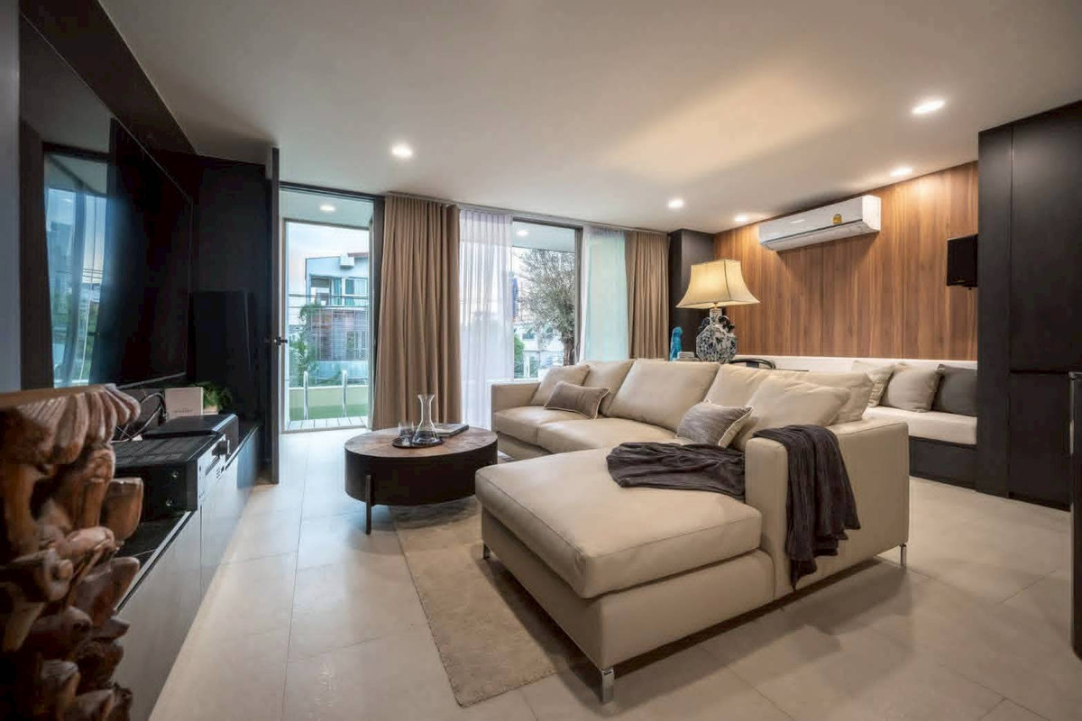 For SaleHome OfficeSapankwai,Jatujak : 5-Storey Home Office with Passenger Lift (Modern Luxury) Please call: 082-894-4624