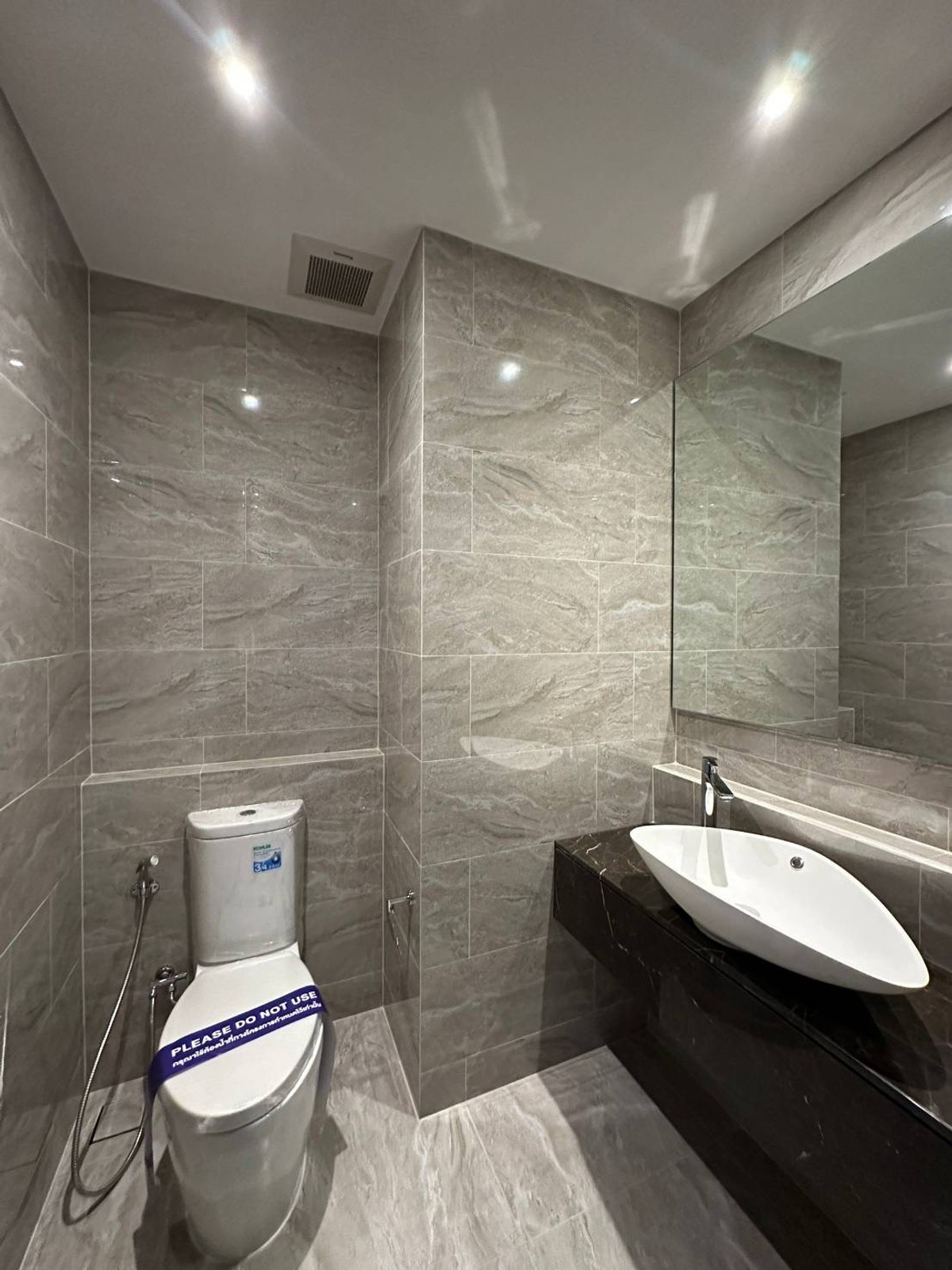 ให้เช่าคอนโดพระราม 9 เพชรบุรีตัดใหม่ RCA : ให้เช่า ✨ Ashton Asoke - Rama 9 ✨เฟอร์นิเจอร์ และ เครื่องใช้ไฟฟ้าครบ ใกล้ BTS อโศก