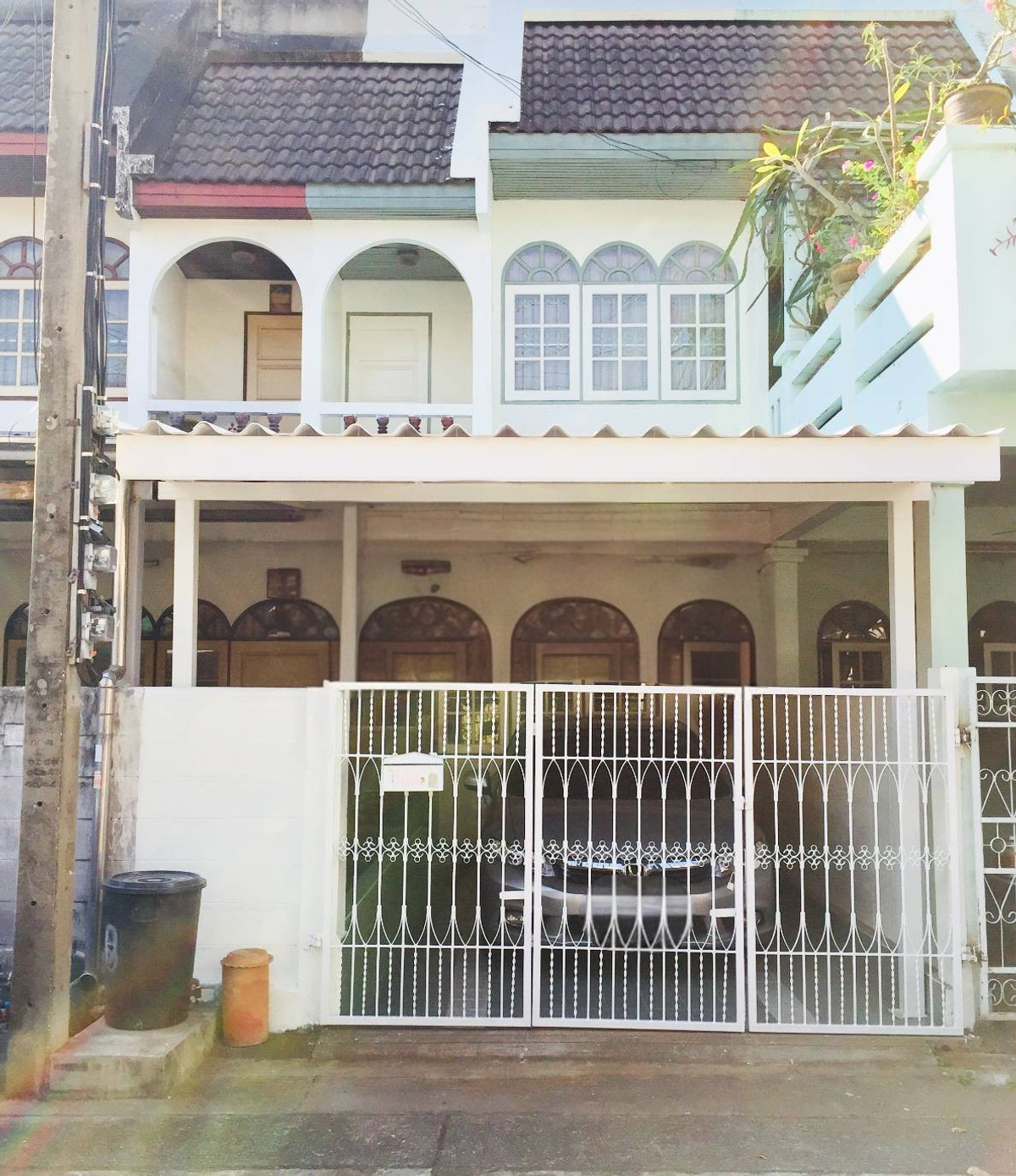 For SaleTownhomeRamkhamhaeng, Hua Mak : Townhouse in good condition Next to Srikreetha BTS, walking distance 500 meters, near Samitivej Srinakarin Hospital 🚶