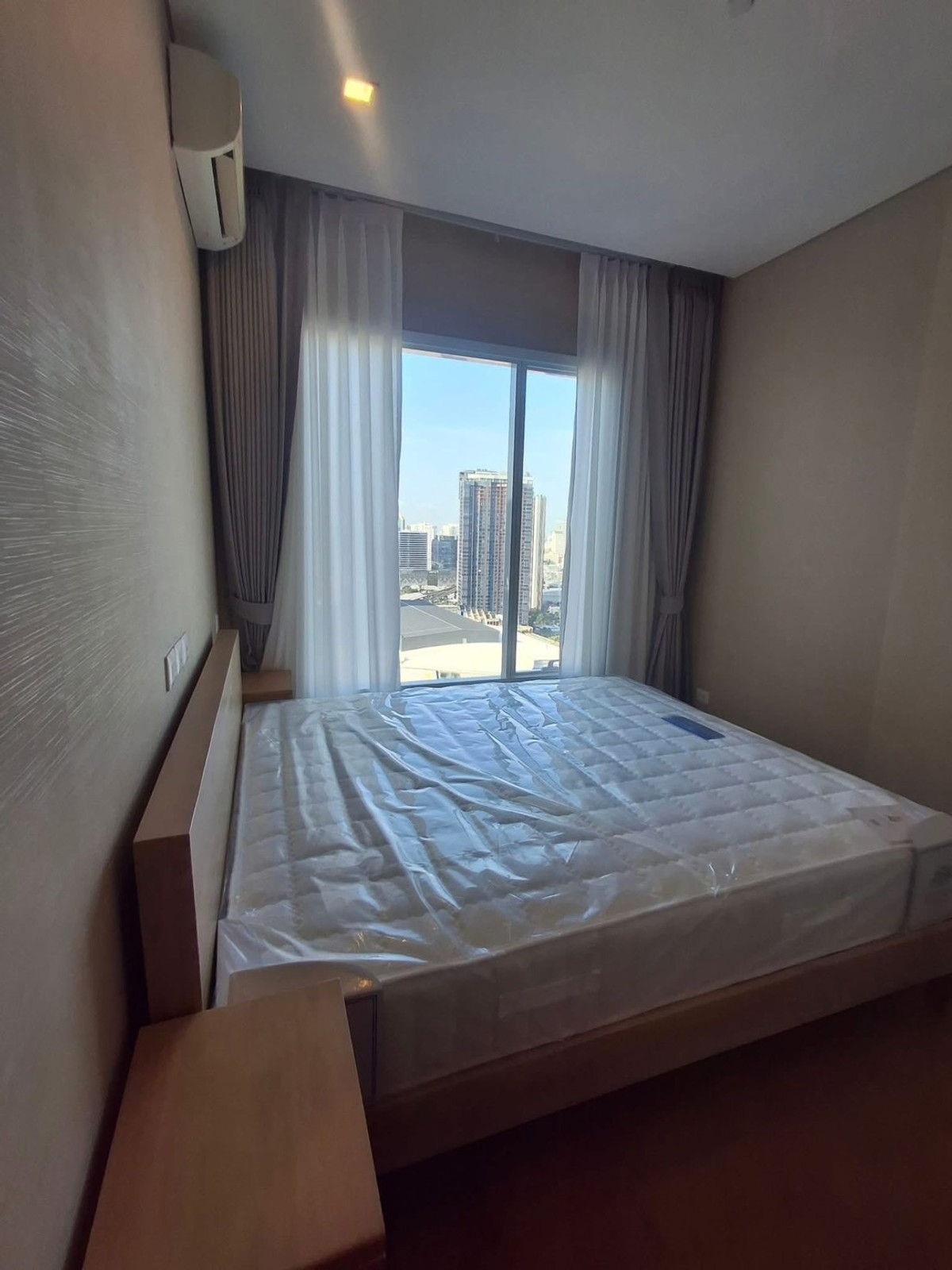 ขายคอนโดลาดพร้าว เซ็นทรัลลาดพร้าว : The Saint Residences / 1 Bedroom (SALE WITH TENANT), เดอะ เซนต์ เรสสิเด้นเซส / 1 ห้องนอน (ขายพร้อมผู้เช่า) PINP215