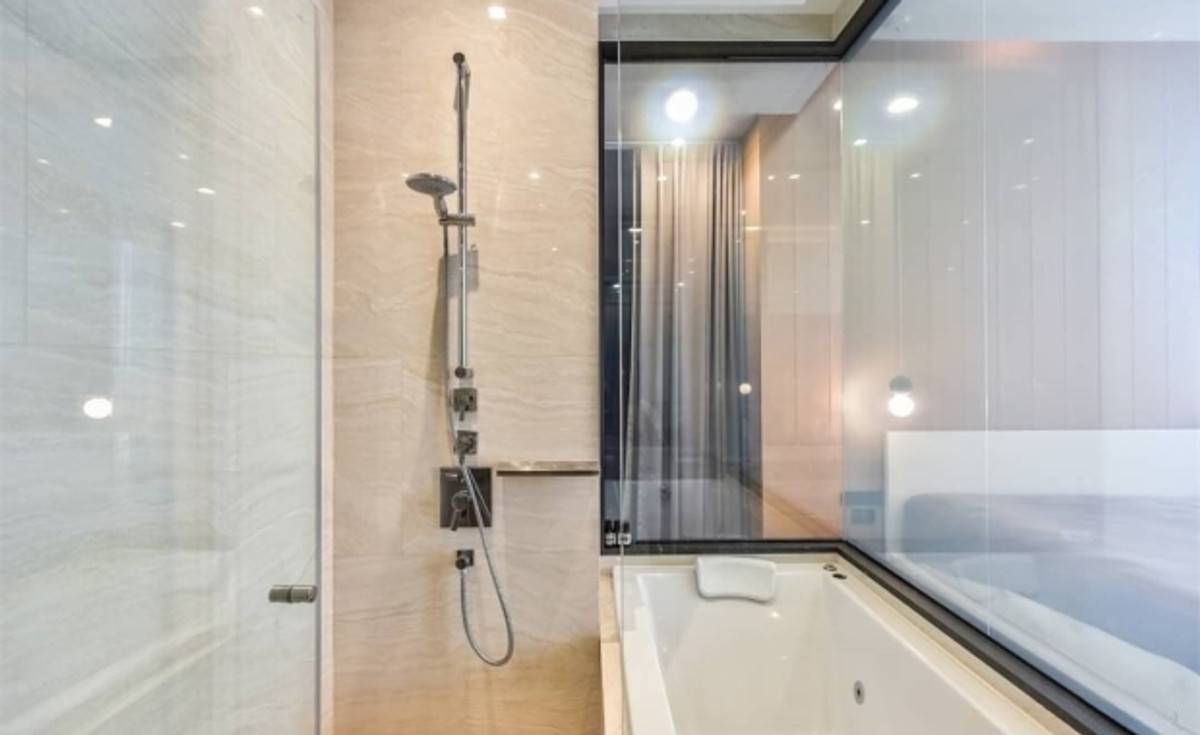 ขายคอนโดสีลม ศาลาแดง บางรัก : 🔥 ขายด่วน 10.2 MB คอนโด Ashton Silom (1 ห้องนอน 1 ห้องน้ำ)