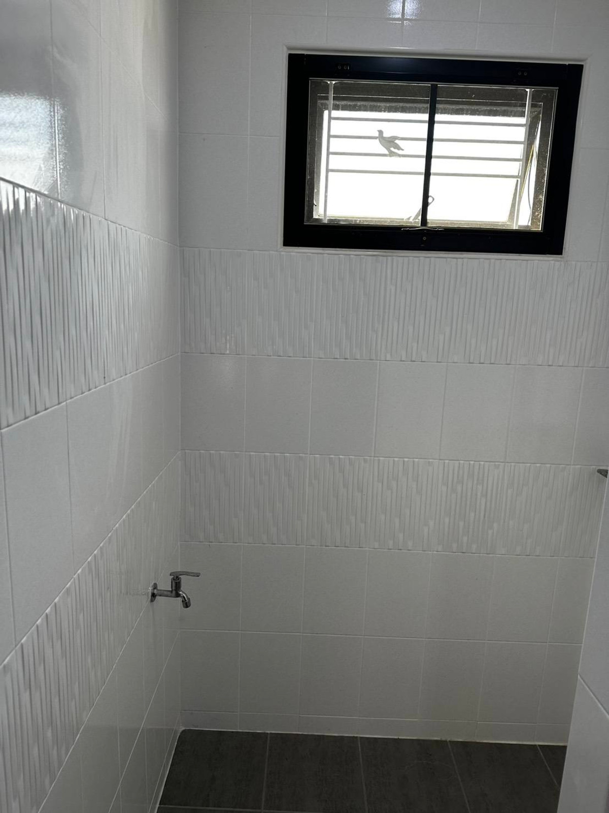 ขายบ้านพัทยา บางแสน ชลบุรี สัตหีบ : สงบแต่ไม่ไกลเมือง! ใกล้ถนนใหญ่ เดินทางไว 🌿 อนัญญา พรีเมี่ยม พลัส / 3 ห้องนอน (ขาย), Ananya Premium Plus / 3 Bedrooms (FOR SALE) BEWN062