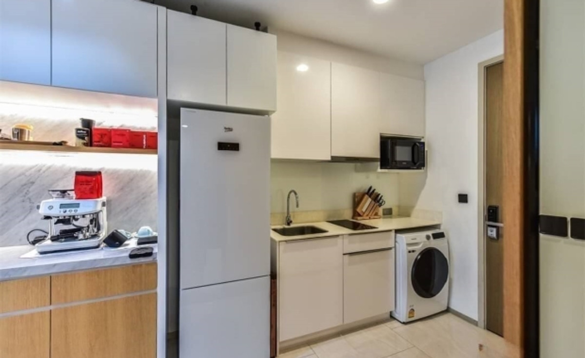 ขายคอนโดสีลม ศาลาแดง บางรัก : 🔥 ขายด่วน 10.2 MB คอนโด Ashton Silom (1 ห้องนอน 1 ห้องน้ำ)