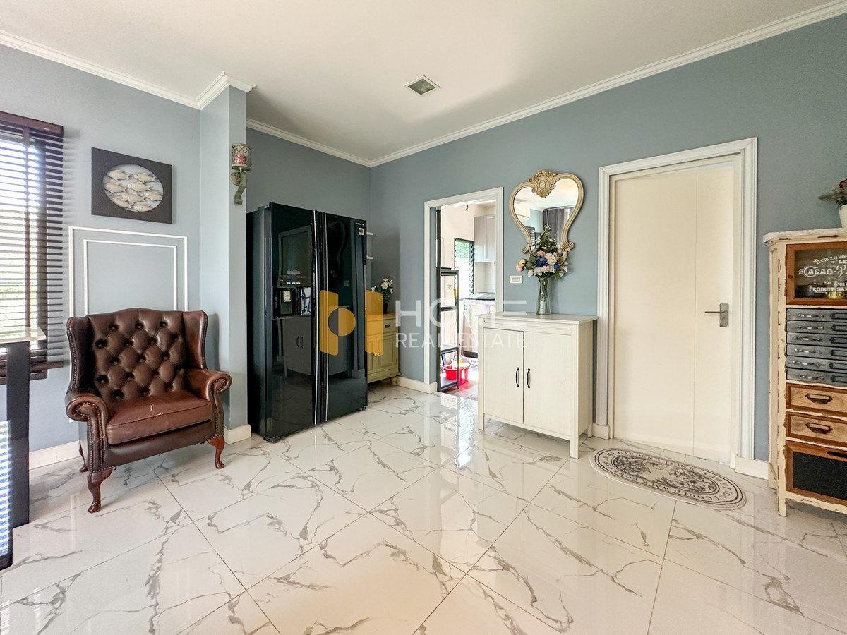 ขายบ้านบางนา แบริ่ง ลาซาล : บ้านสวนอังกฤษ ร่มรื่นตั้งแต่ก้าวแรก 🌿 มัณฑนา ศรีนครินทร์ - บางนา / 4 ห้องนอน (ขาย), Mantana Srinakarin - Bangna / 4 Bedrooms (FOR SALE) YOK058