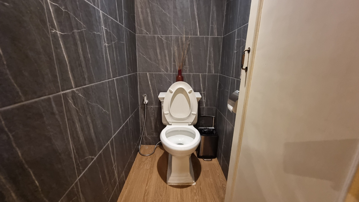 For RentRetail SpaceSukhumvit, Asoke, Thonglor : For rent, Spa Thonglor, a 3-story townhouse, size 400 sq m.