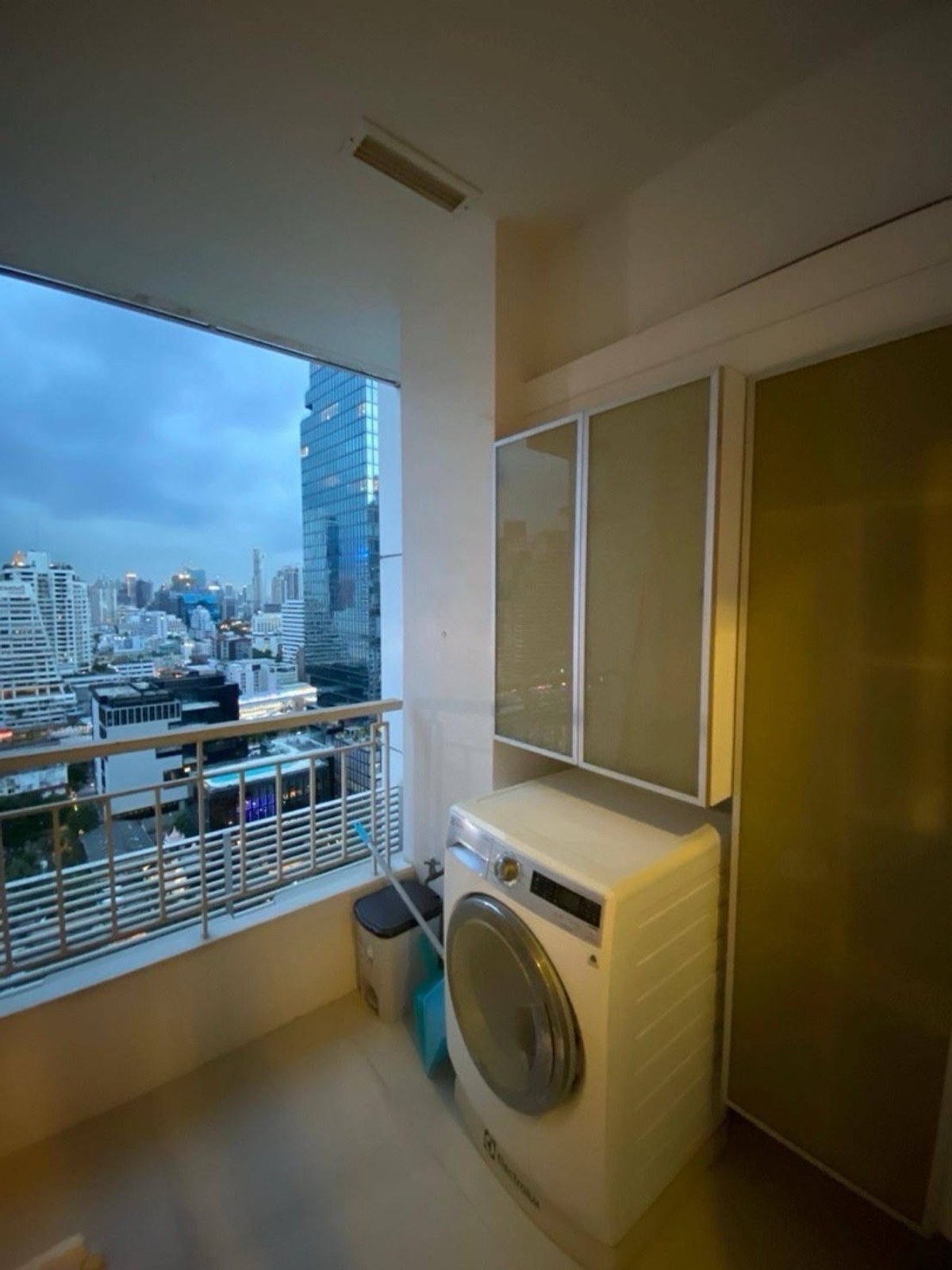 ให้เช่าคอนโดสาทร นราธิวาส : ให้เช่า Ivy Sathorn 10 ☎️ 0912322009