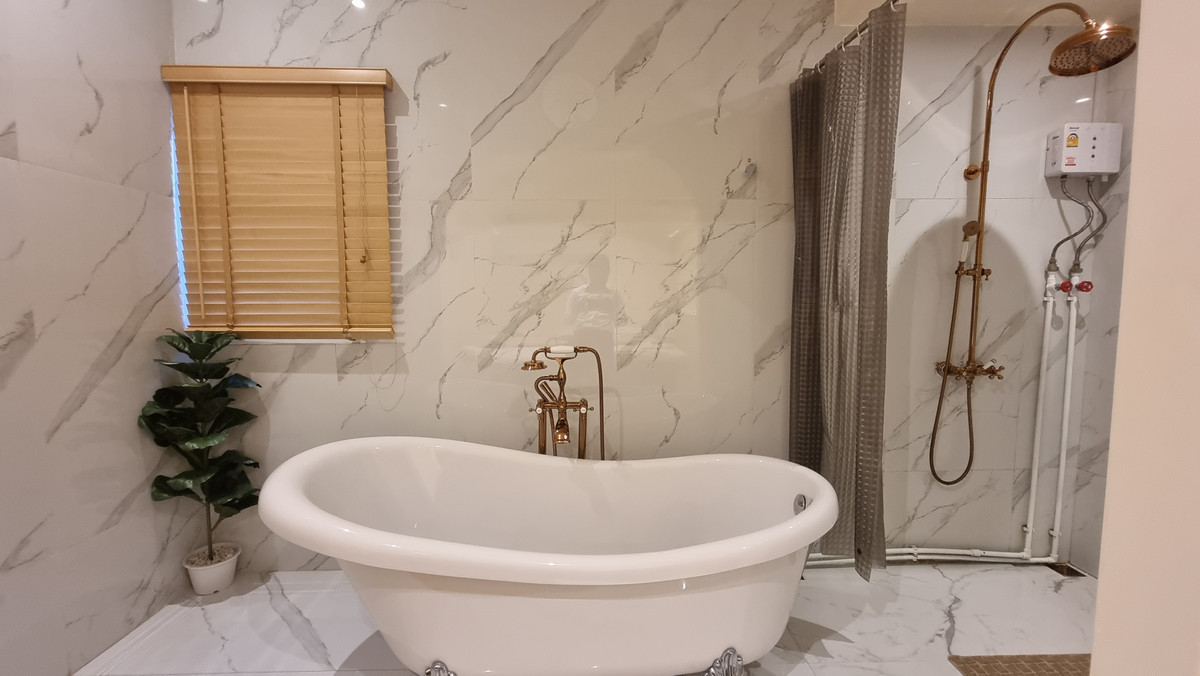 For RentRetail SpaceSukhumvit, Asoke, Thonglor : For rent, Spa Thonglor, a 3-story townhouse, size 400 sq m.