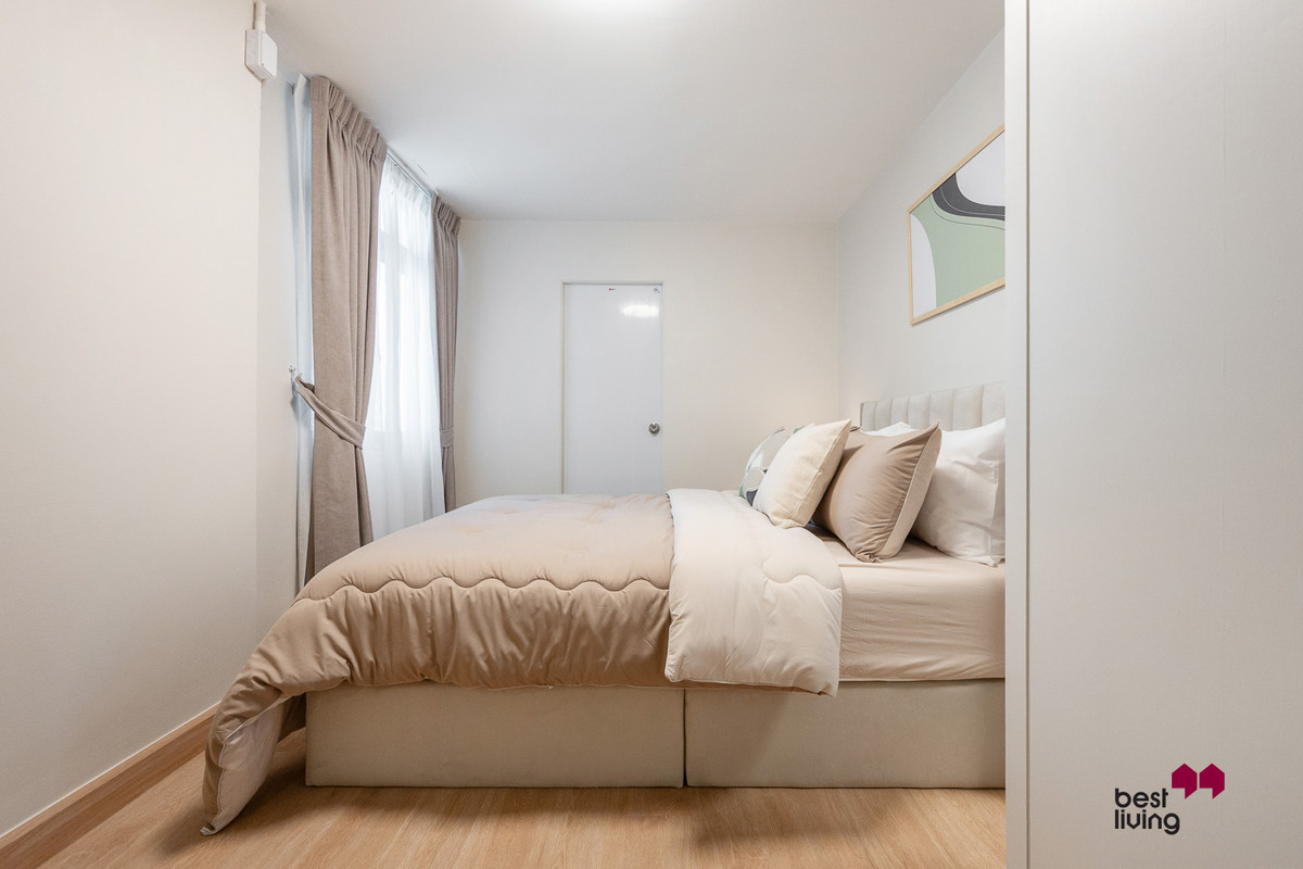 For SaleCondoPinklao, Charansanitwong : Rare Item: Private condo, 9 units on the whole floor, 2 car parking spaces.