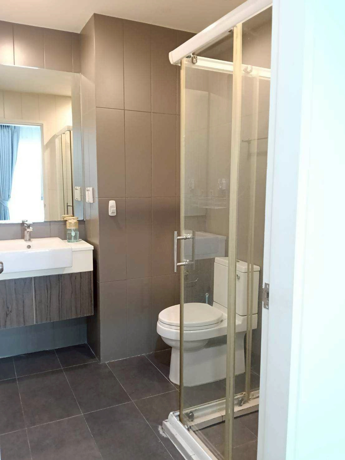 ให้เช่าคอนโดรัชดา ห้วยขวาง : ✨ Centric Ratchada – Huai Khwang ✨ คอนโด ติด 🚆 MRT ห้วยขวาง เดินทางสะดวกมาก 📍 ห้องสวย พร้อมอยู่ เข้าอยู่ได้ทันที 🏠