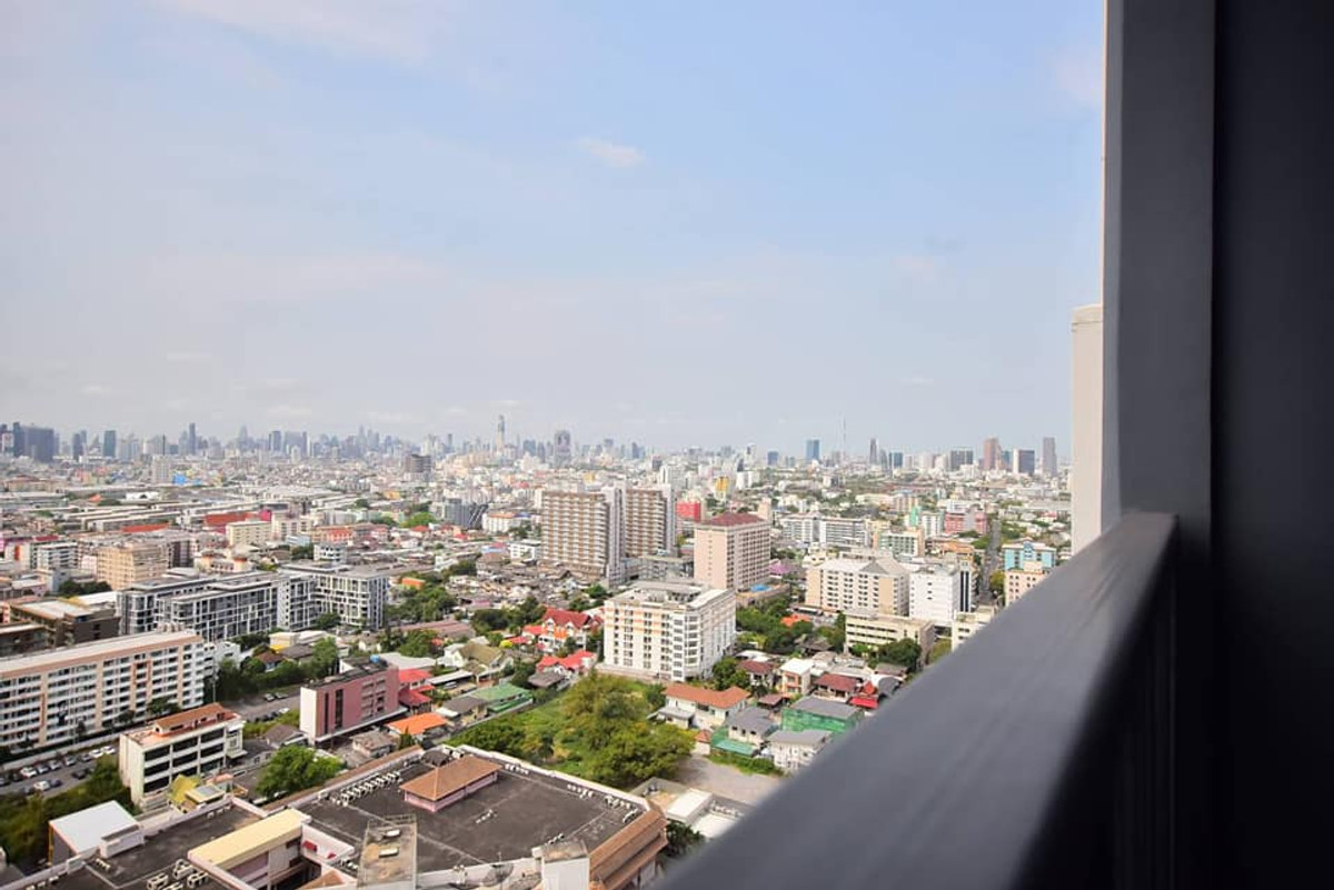 For RentCondoRatchadapisek, Huaikwang, Suttisan : Quinn Ratchada 17 fully furnished + unblock view (near MRT Sutthisan, Glas Haus Ratchada, Muang Thai-Phatra Complex)