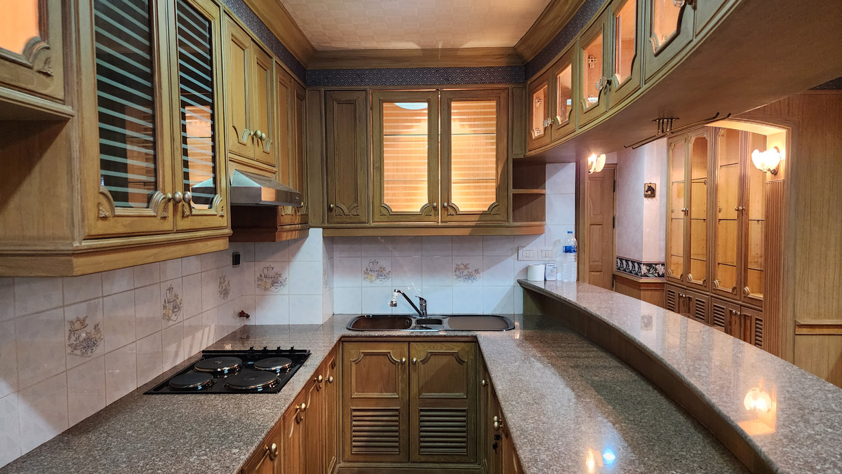 ให้เช่าคอนโดราชเทวี พญาไท : ให้เช่า เซ็นจูเรียน ปาร์ค 1 bed  2 bed 95 ตารางเมตร ราคา 30,000/เดือน สนใจติดต่อ 098-9655699 Pick I Line id : 0817333255