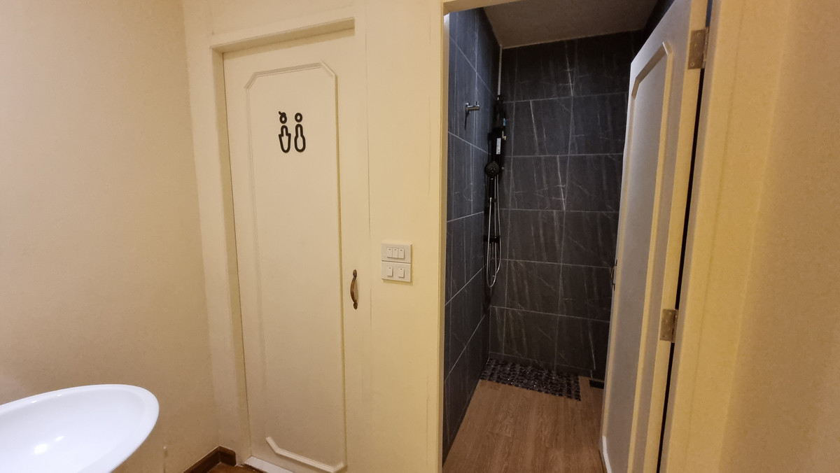 For RentRetail SpaceSukhumvit, Asoke, Thonglor : For rent, Spa Thonglor, a 3-story townhouse, size 400 sq m.