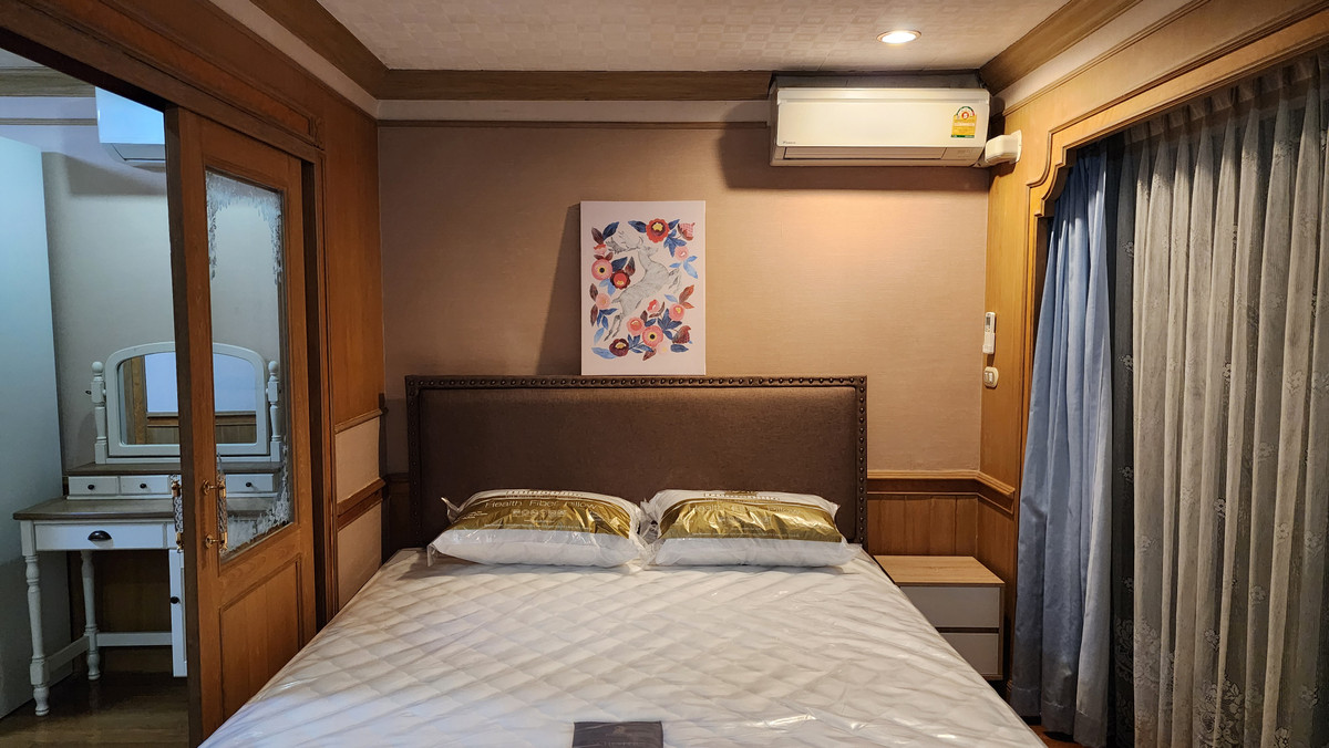 ให้เช่าคอนโดราชเทวี พญาไท : ให้เช่า เซ็นจูเรียน ปาร์ค 1 bed  2 bed 95 ตารางเมตร ราคา 30,000/เดือน สนใจติดต่อ 098-9655699 Pick I Line id : 0817333255