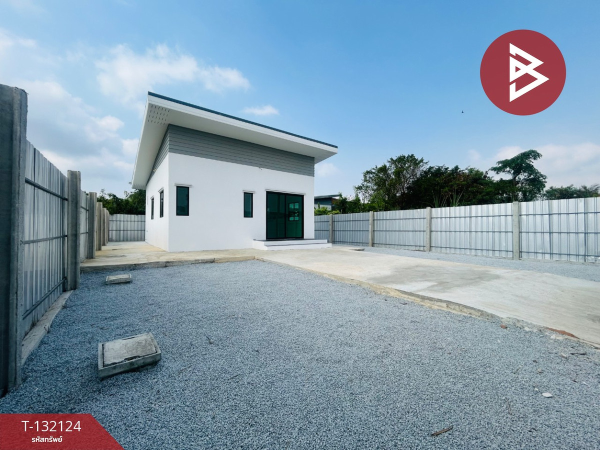 ขายที่ดินสมุทรปราการ สำโรง : ขายที่ดิน พร้อมสิ่งปลูกสร้าง เนื้อที่ 60 ตร.วา ประชาอุทิศ 90 แยก 2 พระสมุทรเจดีย์ สมุทรปราการ