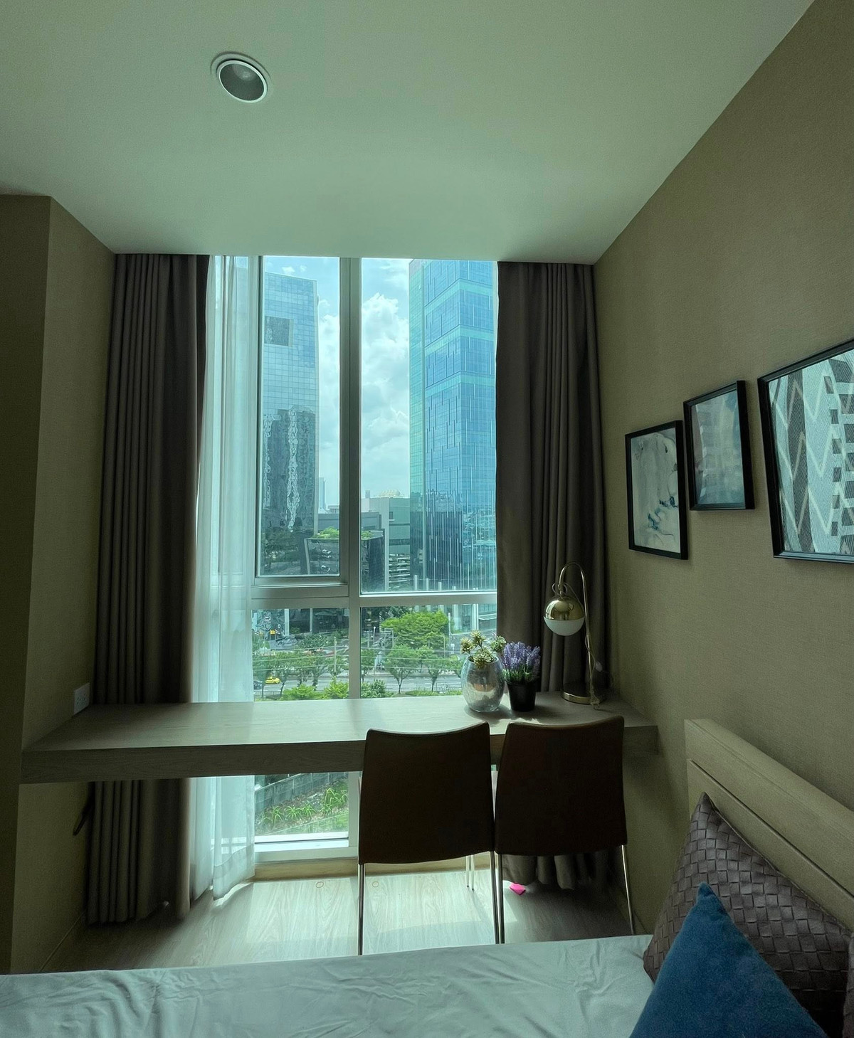 For SaleCondoRatchadapisek, Huaikwang, Suttisan : Noble Revolve Ratchada 2 / 2 Bedrooms (FOR SALE), Noble Revolve Ratchada 2 / 2 Bedrooms (For Sale) TARN243