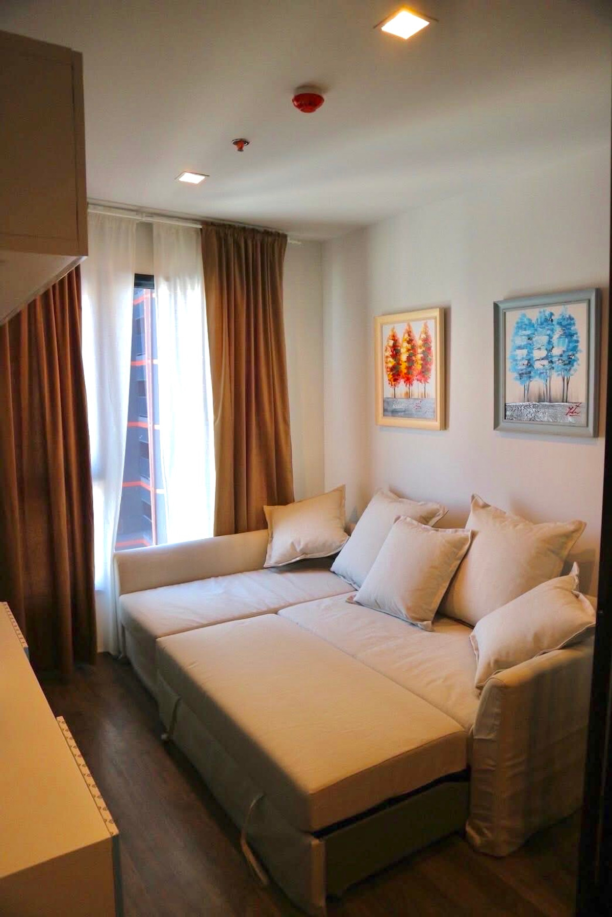 For RentCondoLadprao, Central Ladprao : For rent 📍 Life Ladprao Valley 📍 Fully furnished with appliances. Near BTS and MRT.