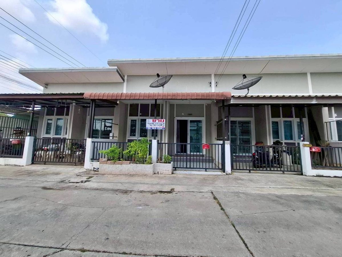For SaleTownhomePathum Thani,Rangsit, Thammasat : Baan Natthawadi, Rangsit-Nakhon Nayok Road, Lam Phak Kut Subdistrict, Thanyaburi District, Pathum Thani Province