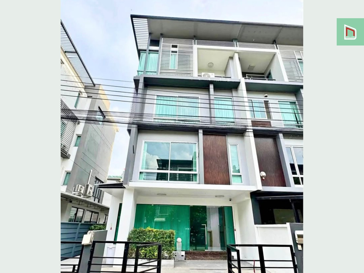 For SaleTownhomeRatchadapisek, Huaikwang, Suttisan : For sale/rent B Square Rama 9-Mengjai 50.9 sq m, 500 sq m, 4 bedrooms, 24 million/1.3 hundred thousand, fully renovated, 9 air conditioners, business area near MRT Rama 9, The Regent International. Rama IX Hospital RCA