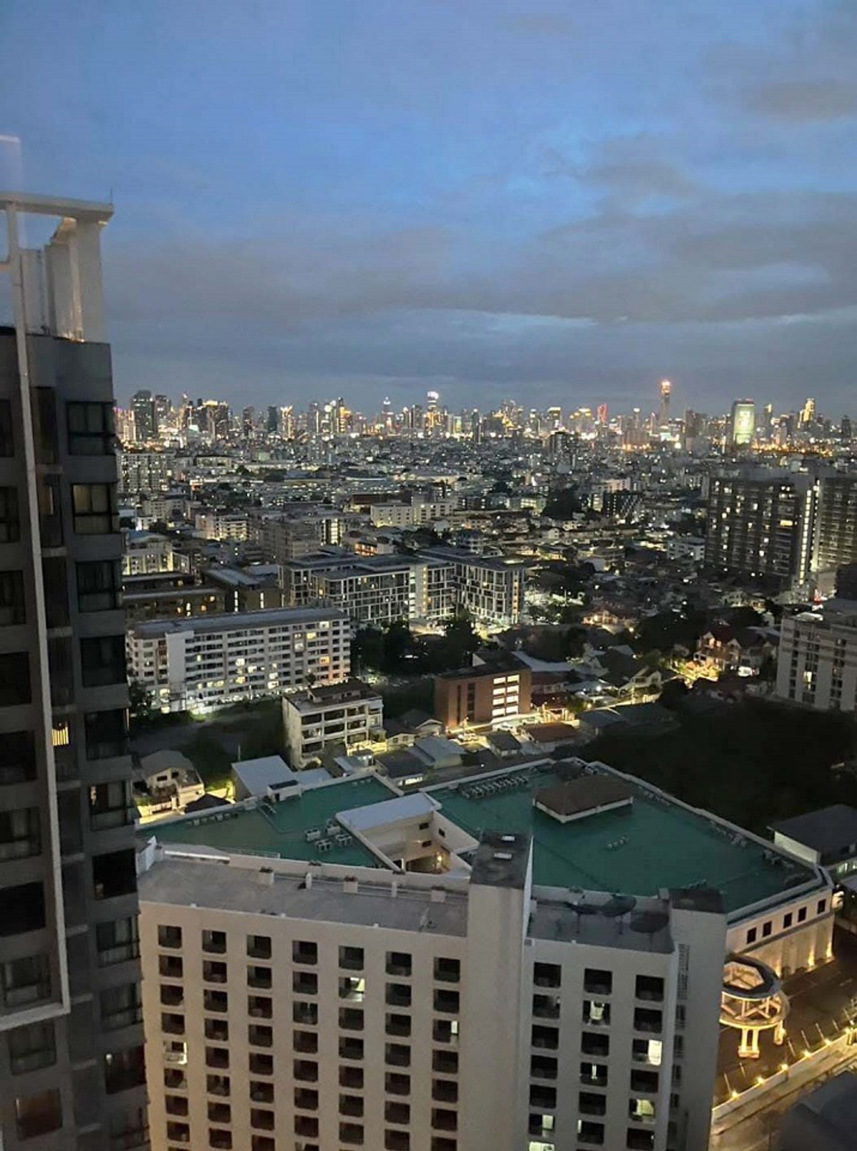 For RentCondoRatchadapisek, Huaikwang, Suttisan : Quinn Ratchada 17 fully furnished + unblock view (near MRT Sutthisan, Glas Haus Ratchada, Muang Thai-Phatra Complex)