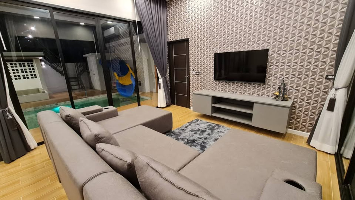 ให้เช่าพัทยา บางแสน ชลบุรี สัตหีบ : พูลวิลล่า พื้นที่ 105 ตร.ว. ซอยวัดญาณ / 3 ห้องนอน (เช่า), Pool villa, area 105 sq wa., Soi Wat Yan / 3 Bedrooms (FOR RENT) BEWN063